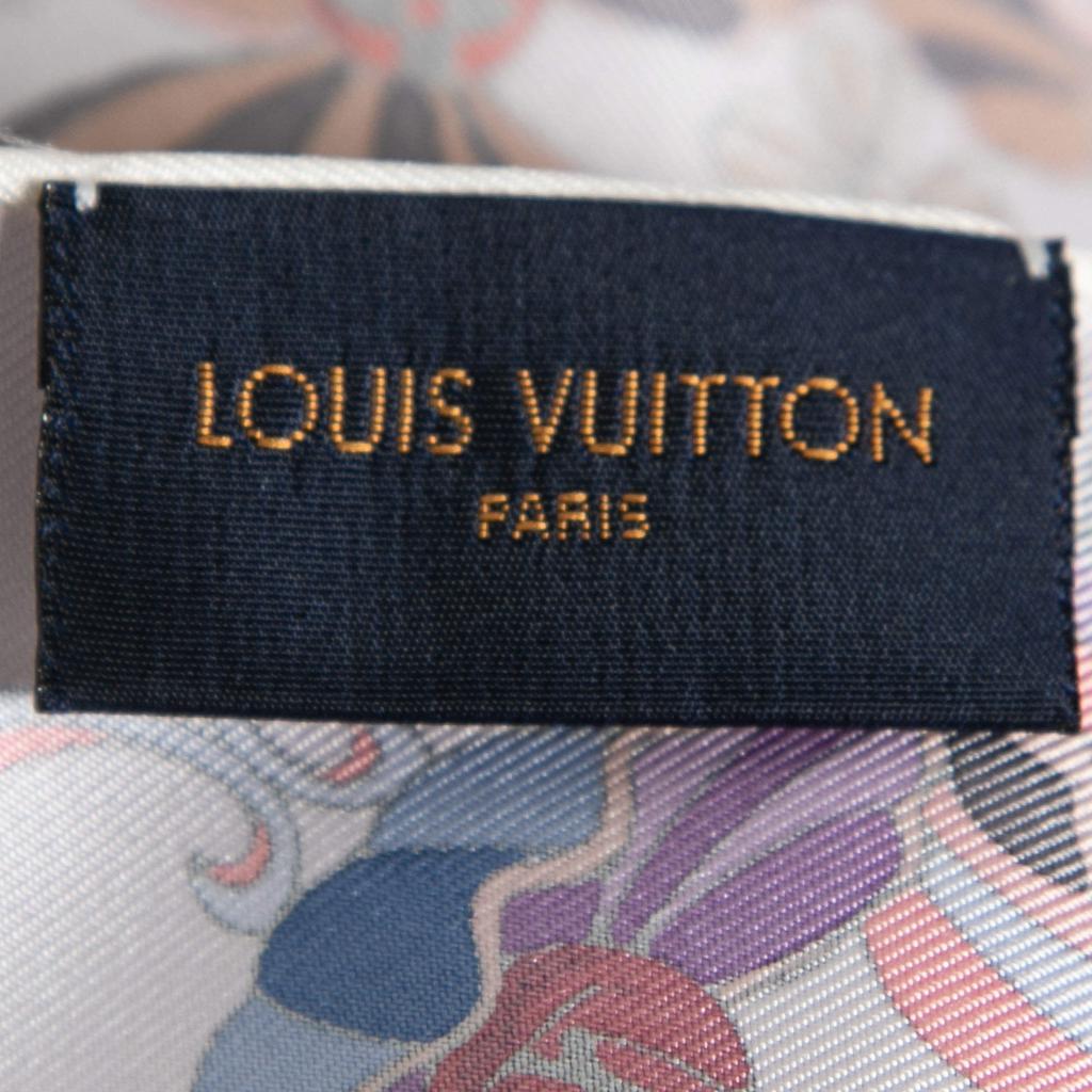 Louis Vuitton White Sea Of Love Printed Silk Square Scarf商品第3张图片规格展示