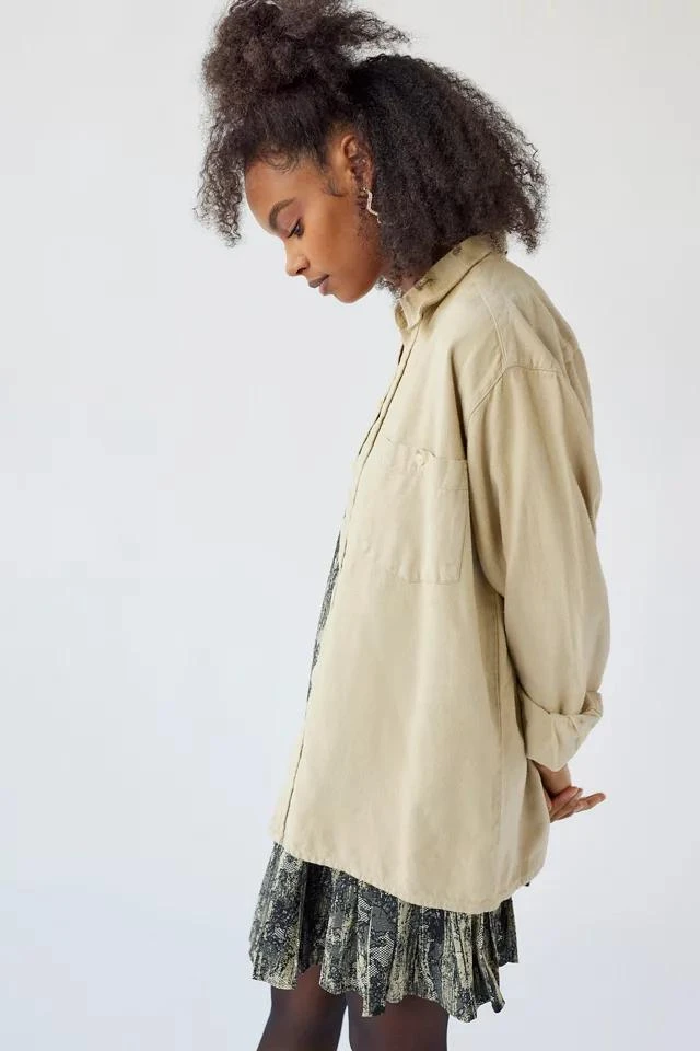 商品Urban Renewal|Urban Renewal Remade Overdyed Solid Oversized Flannel Shirt,价格¥150,第4张图片详细描述
