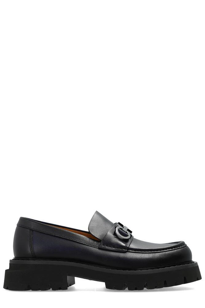 商品Salvatore Ferragamo|Salvatore Ferragamo Gancini-Plaque Slip-On Loafers,价格¥4835,第1张图片