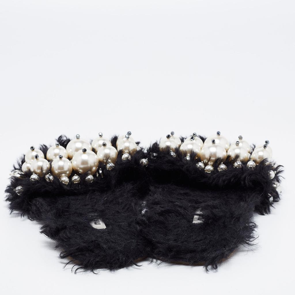 Miu Miu Black Faux Fur Pearl Embellished Slide Flats Size 38商品第5张图片规格展示