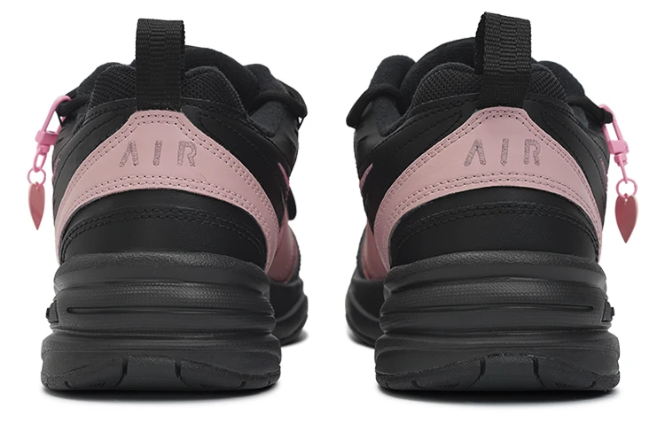 商品[国内直发] NIKE|【定制球鞋】 Air Monarch 4 莓刻 星空之恋 合成革皮革 甜酷辣妹 耐磨 低帮 老爹鞋 女款 黑粉,价格¥853,�第6张图片详细描述