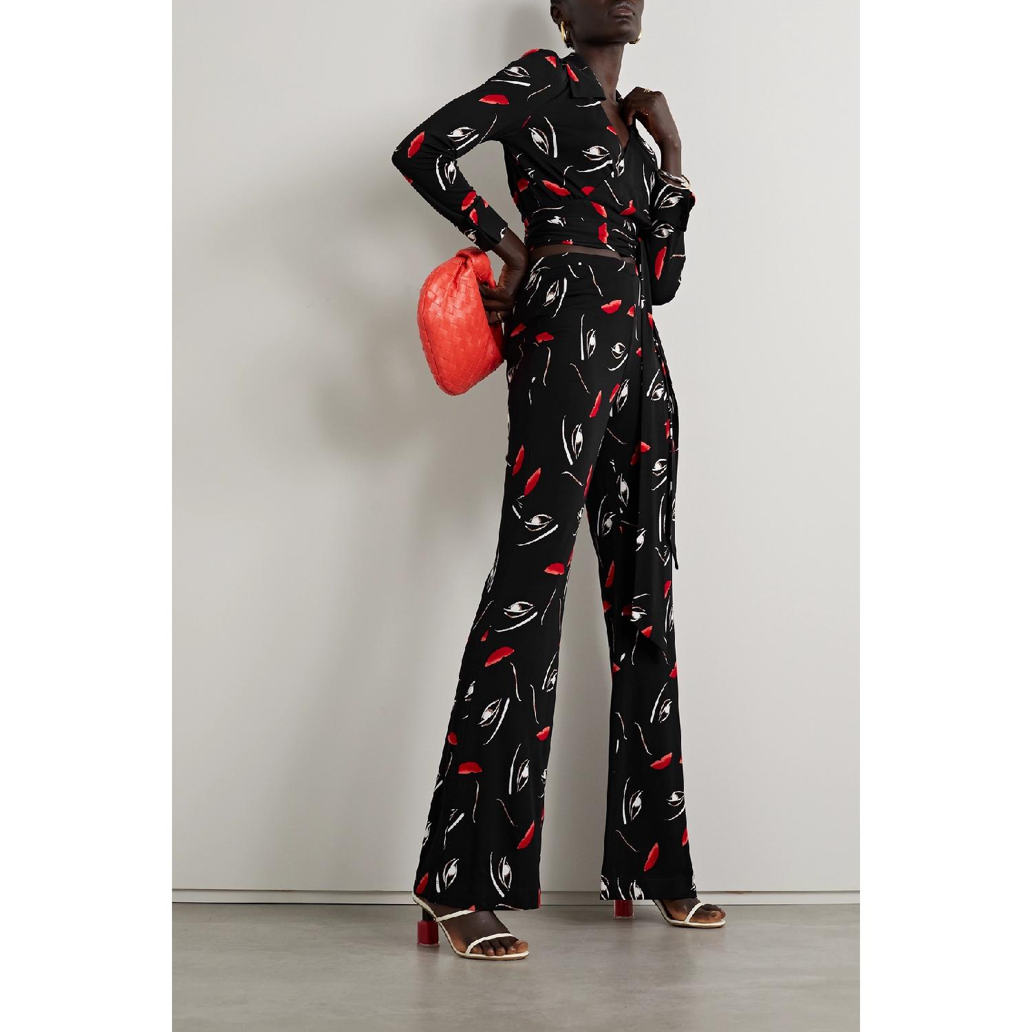 【特惠5.0折】包邮包税【预售7天发货】 DIANE VON FURSTENBERG 23秋冬 女士 长袖衬衫 Bobbie 印花弹力平纹布围裹式上衣 1647597289317282 DVFBL4Q015FFACE 商品第3张图片规格展示