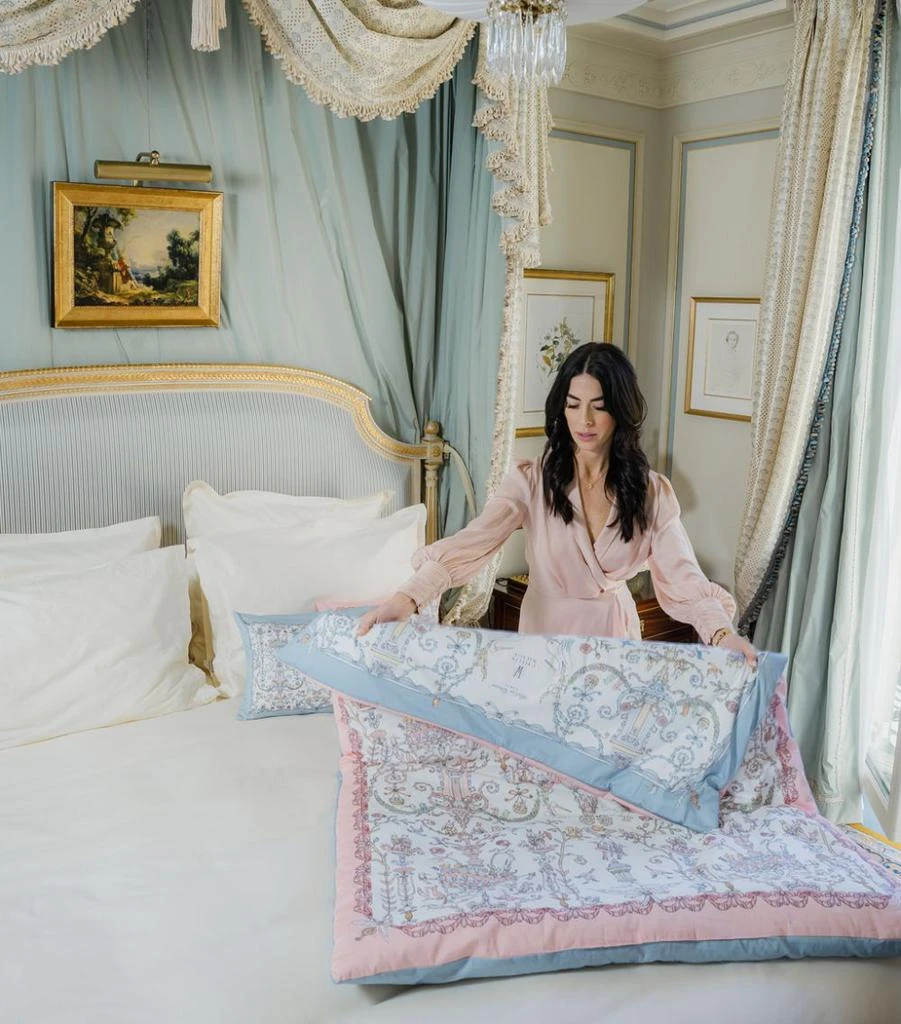 x Caitlin Wilson Toile De Jouy Quilt (100cm x 130cm) 商品