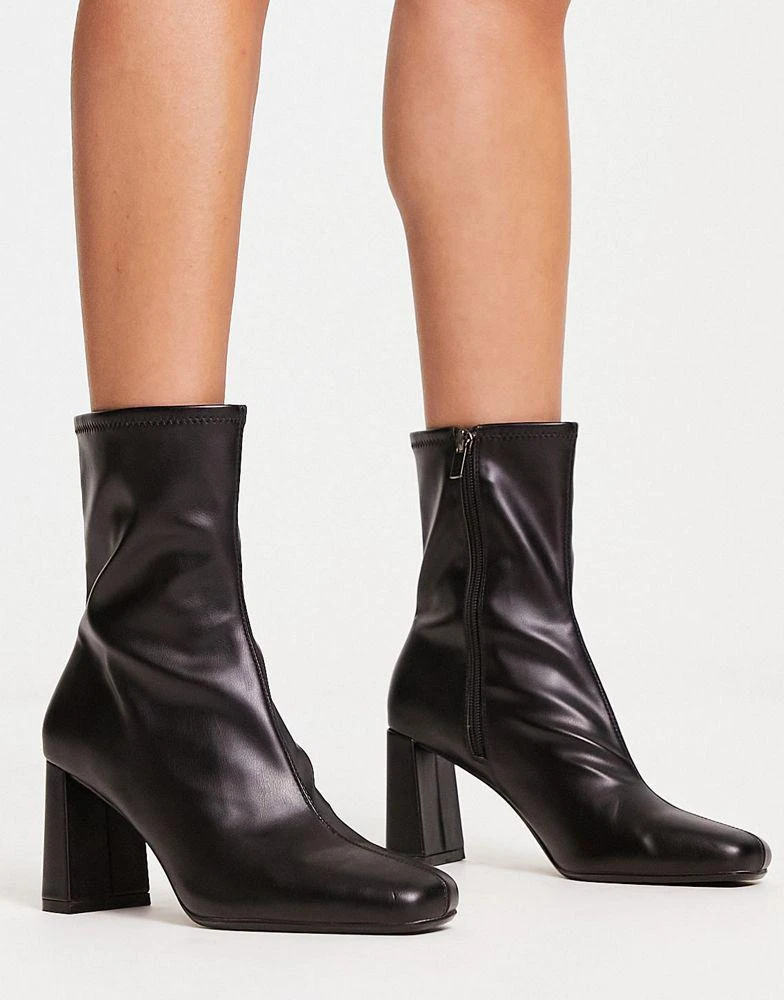 商品Bershka|Bershka heeled boots in dark black,价格¥241,第4张图片详细描述