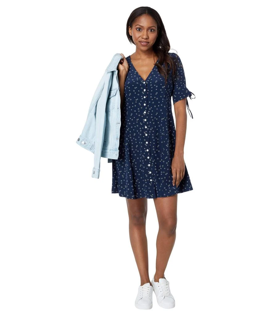 商品Madewell|Silk Button-Front Mini Dress in Bandana Flower,价格¥997,第4张图片详细描述