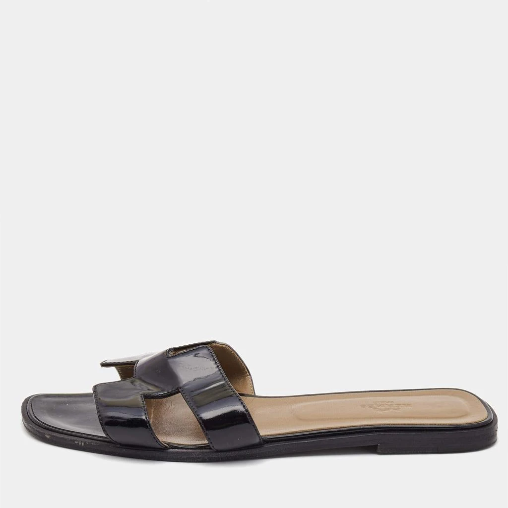 商品[二手商品] Hermes|Hermes Black Patent Leather Oran Flat Slides Size 41,价格¥3477,第1张图片