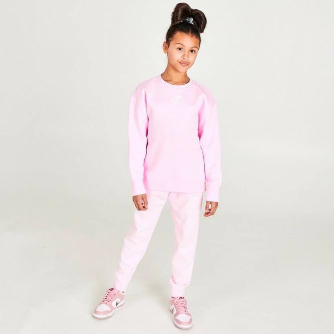 商品NIKE|Girls' Nike Club Fleece Boyfriend Crewneck Sweatshirt,价格¥222,第2张图片详细描述