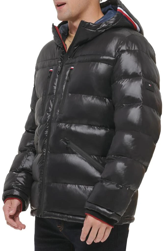 商品Tommy Hilfiger|Pearlized Water Resistant Hooded Puffer Jacket,价格¥464,第4张图片详细描述