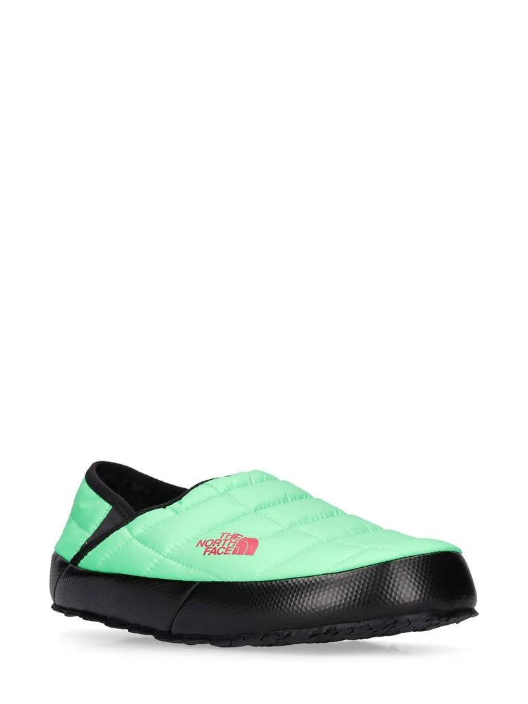 商品The North Face|Thermoball Nuptse Mules,价格¥315,第2张图片详细描述