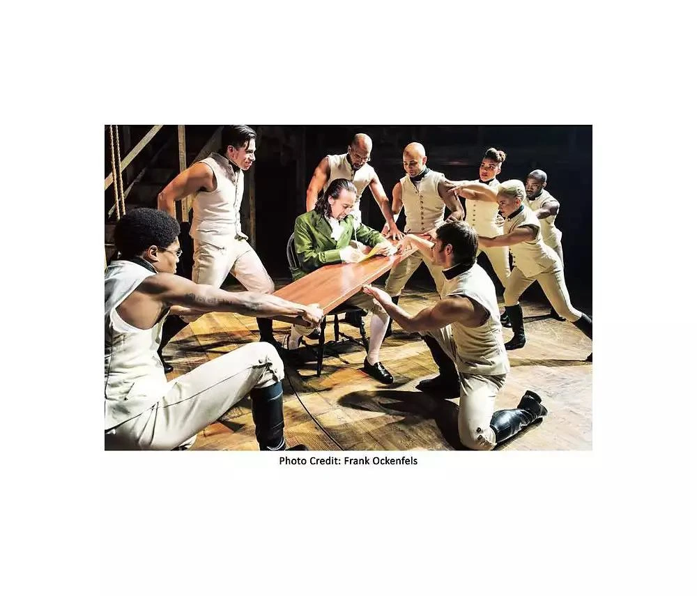 商品Barnes & Noble|Hamilton- The Revolution by Lin-Manuel Miranda,价格¥371,第2张图片详细描述