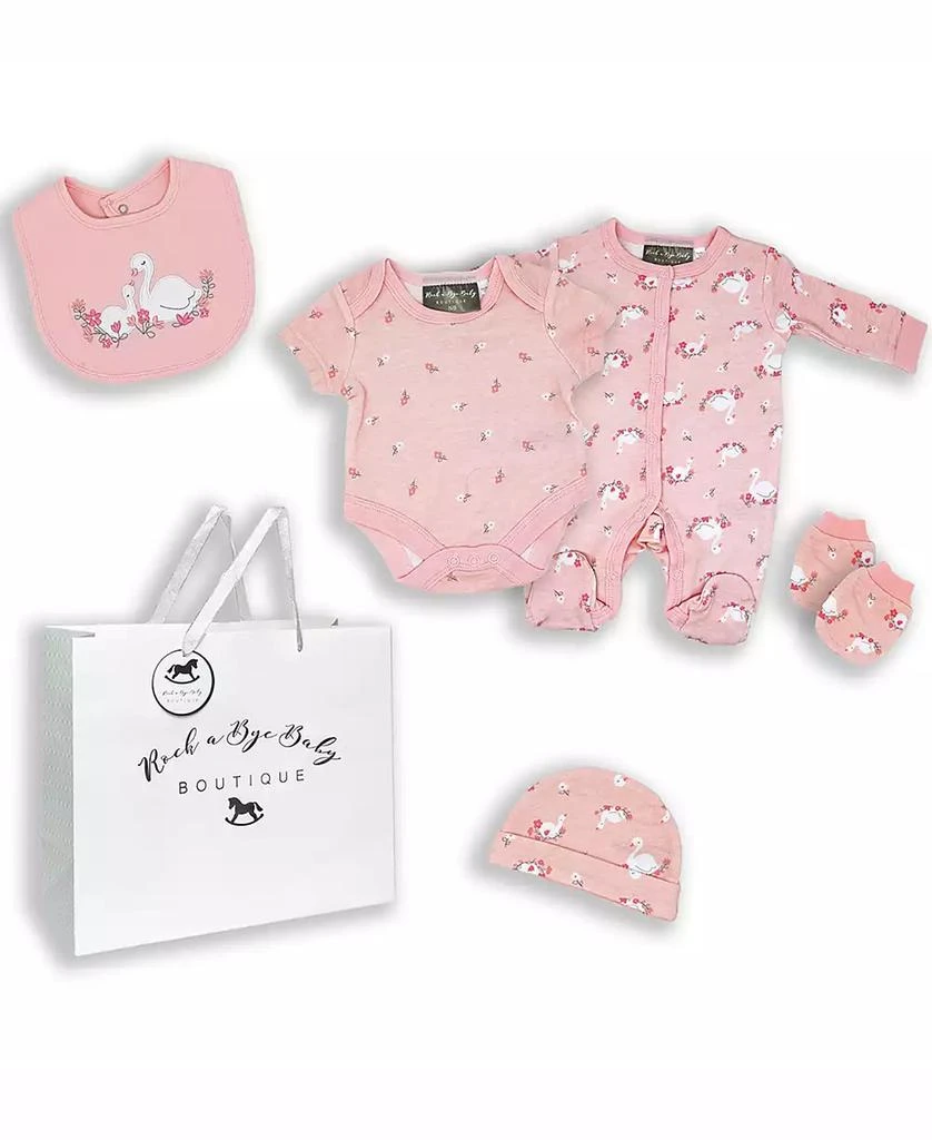 商品Rock-A-Bye Baby Boutique|Baby Girls Lovely Swan Layette Gift in Mesh Bag, 5 Piece Set,价格¥226,第1张图片