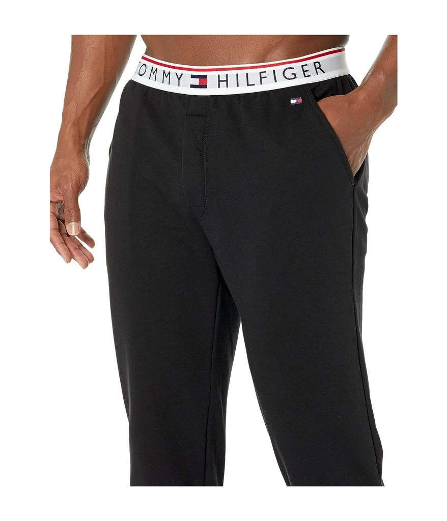 商品Tommy Hilfiger|Modern Essentials French Terry Joggers,价格¥341,第3张图片详细描述