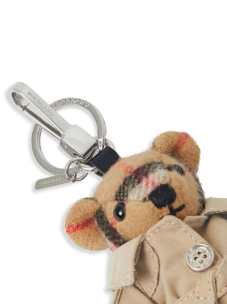 商品Burberry|Burberry - Thomas Bear Trench Cashmere Charm,价格¥1866,第2张图片详细描述