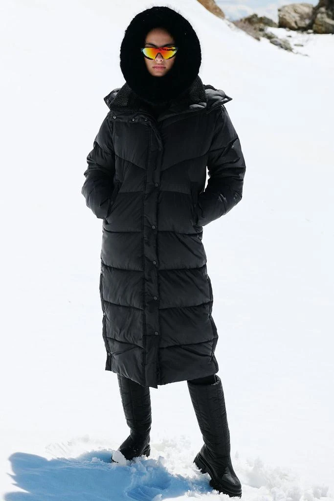 商品Alo|Gold Rush Puffer Trench - Black,价格¥2984,第1张图片