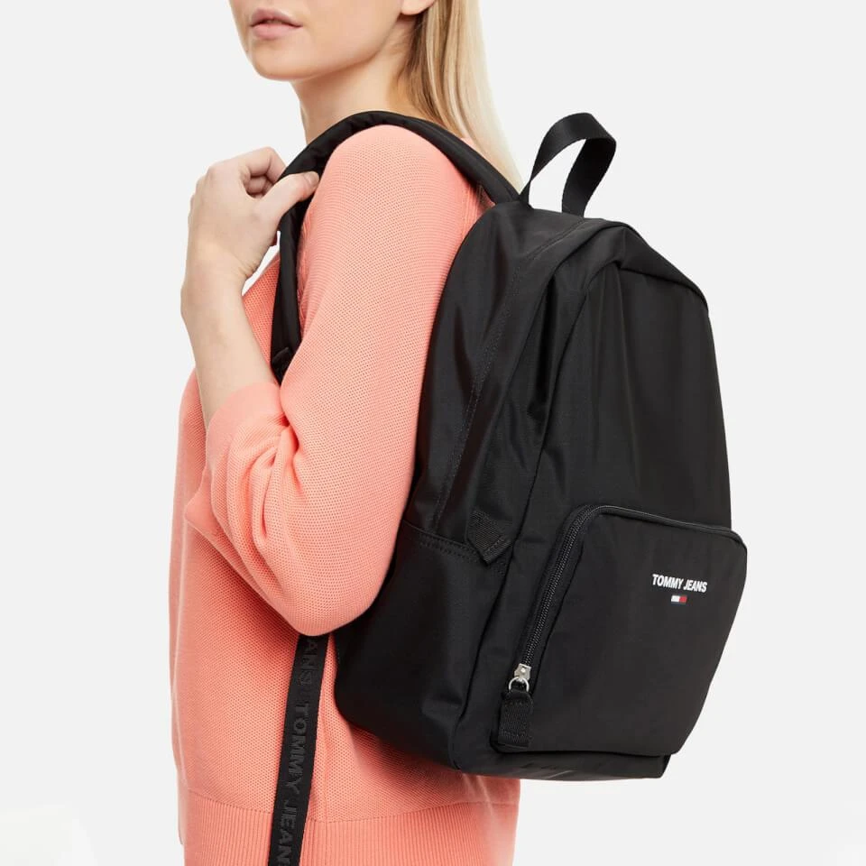 商品Tommy Jeans|Tommy Jeans Essential Shell Backpack,价格¥421,第2张图片详细描述