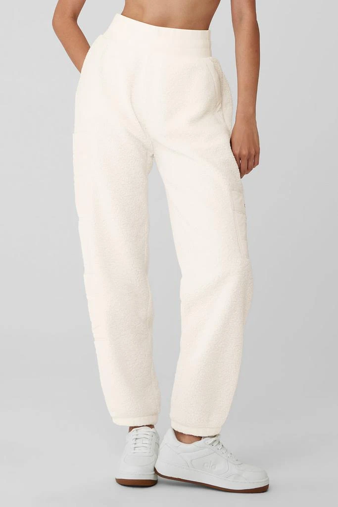 商品Alo|Micro Sherpa High-Waist Solstice Sweatpant - Ivory,价格¥959,第1张图片