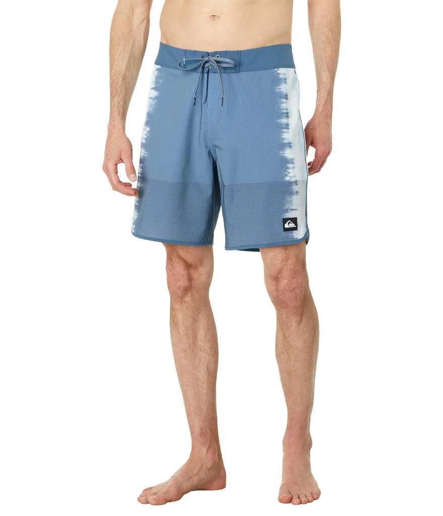 商品Quiksilver|Highlite Scallop 19" Boardshorts,价格¥205,第1张图片