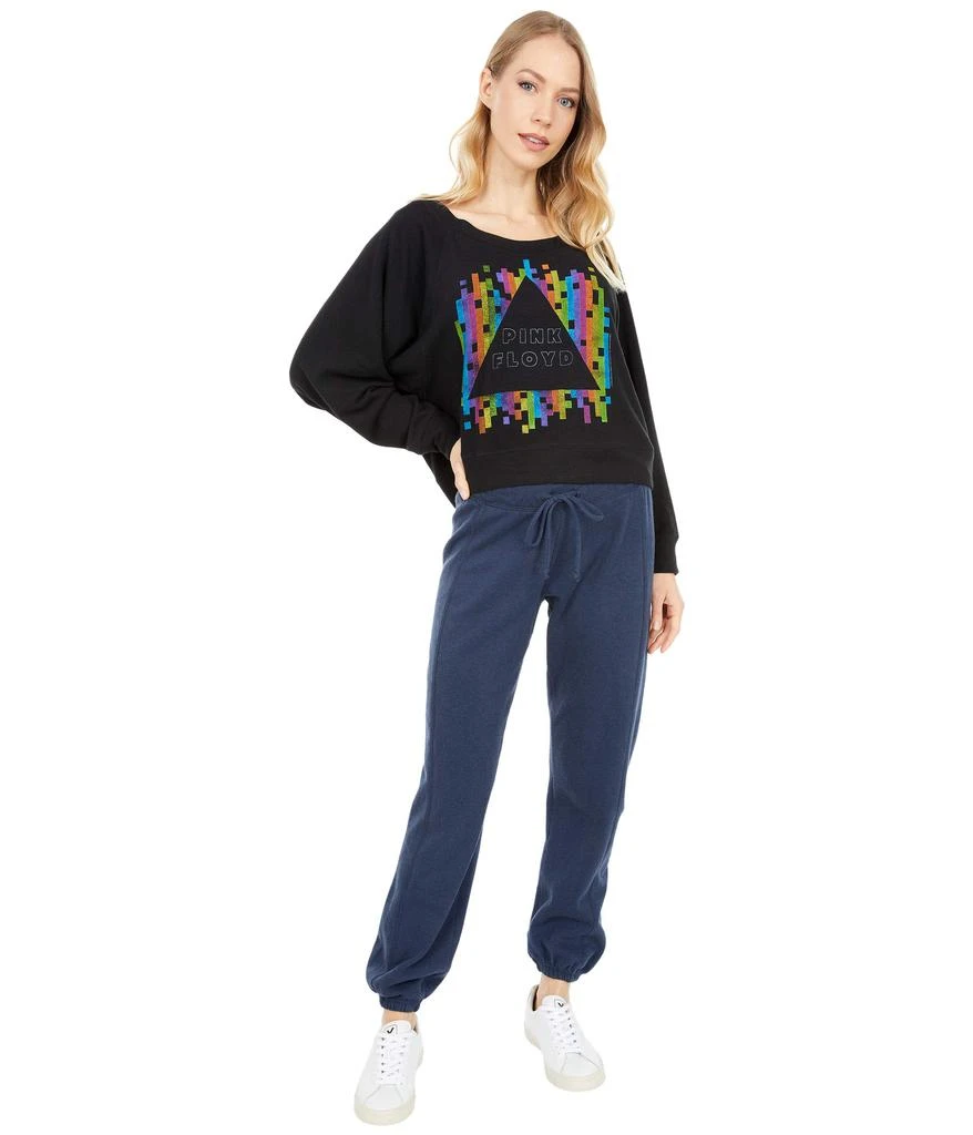 商品Chaser|Pink Floyd Rainbow Triangle Bliss Knit Raglan Sweatshirt,价格¥200,第4张图片详细描述