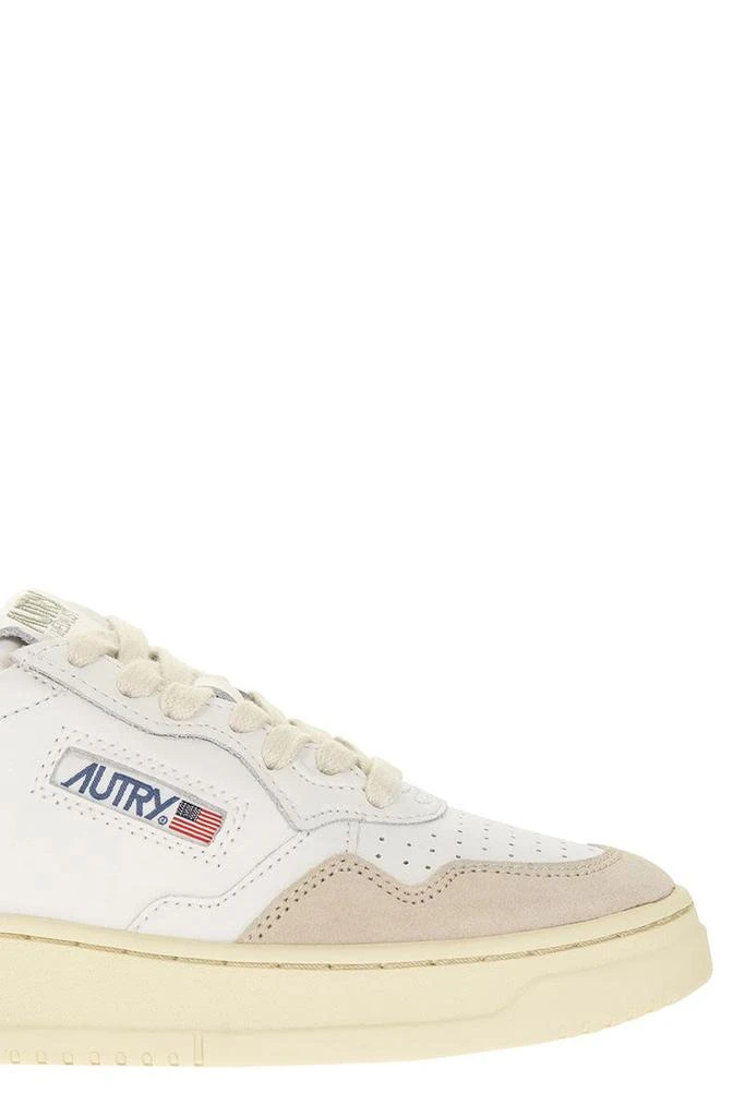 AUTRY MEDALIST LOW - Leather and Suede Sneakers 商品