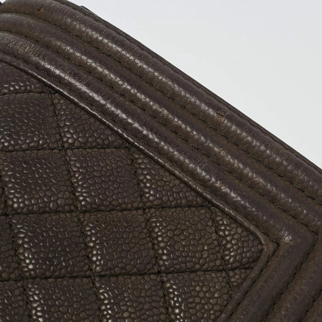 Chanel Dark Brown Caviar Quilted Leather Medium Boy Flap Bag 商品