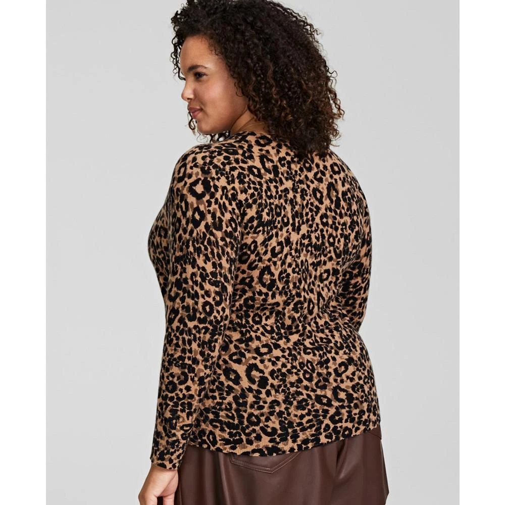 商品Charter Club|Plus Size 100% Cashmere Cheetah-Print Sweater, Created for Macy's,价格¥333,第2张图片详细描述