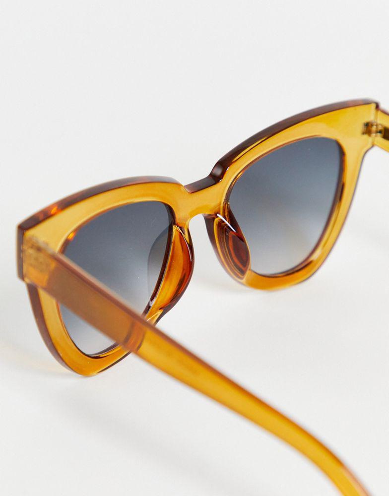 ASOS DESIGN frame chunky flare cat eye sunglasses in crystal brown  - BROWN商品第4张图片规格展示