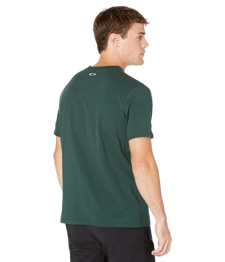 商品Oakley|Golf Flag Short Sleeve Tee,价格¥175,第4张图片详细描述