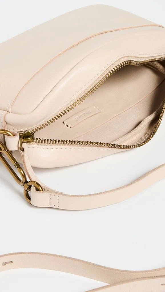 商品Madewell|MED CARABINER Crossbody,价格¥691,第5张图片详细描述