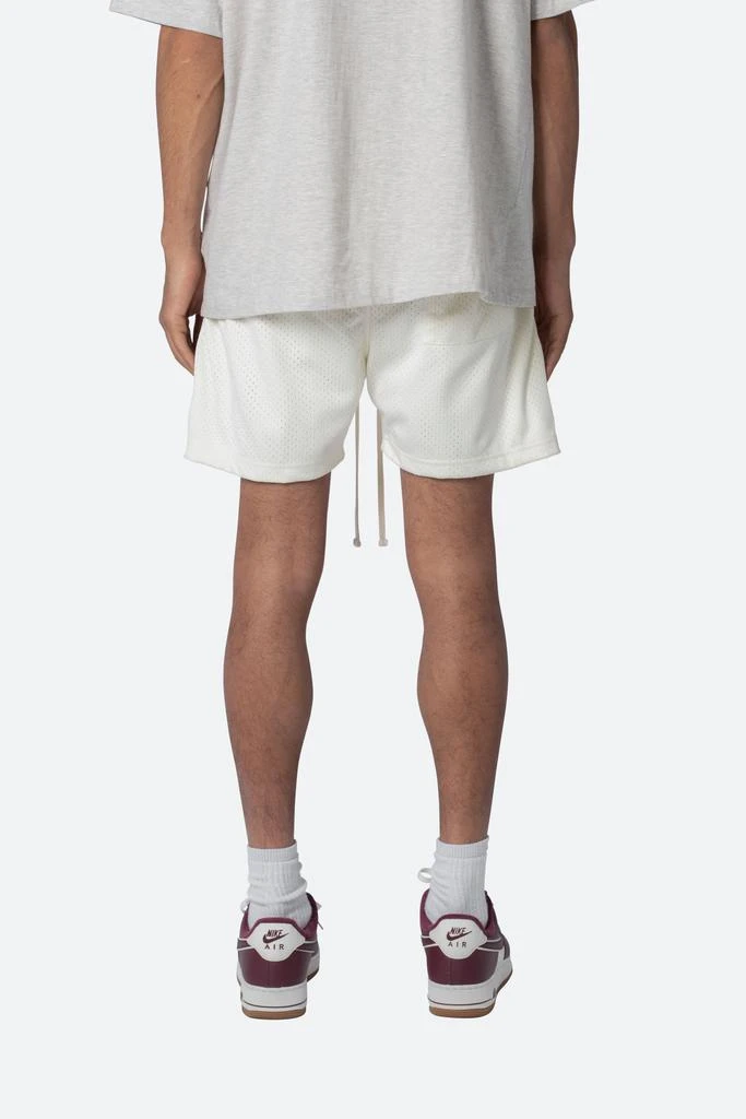 商品MNML|Every Day Mesh Shorts - Off White,价格¥105,第4张图片详细描述