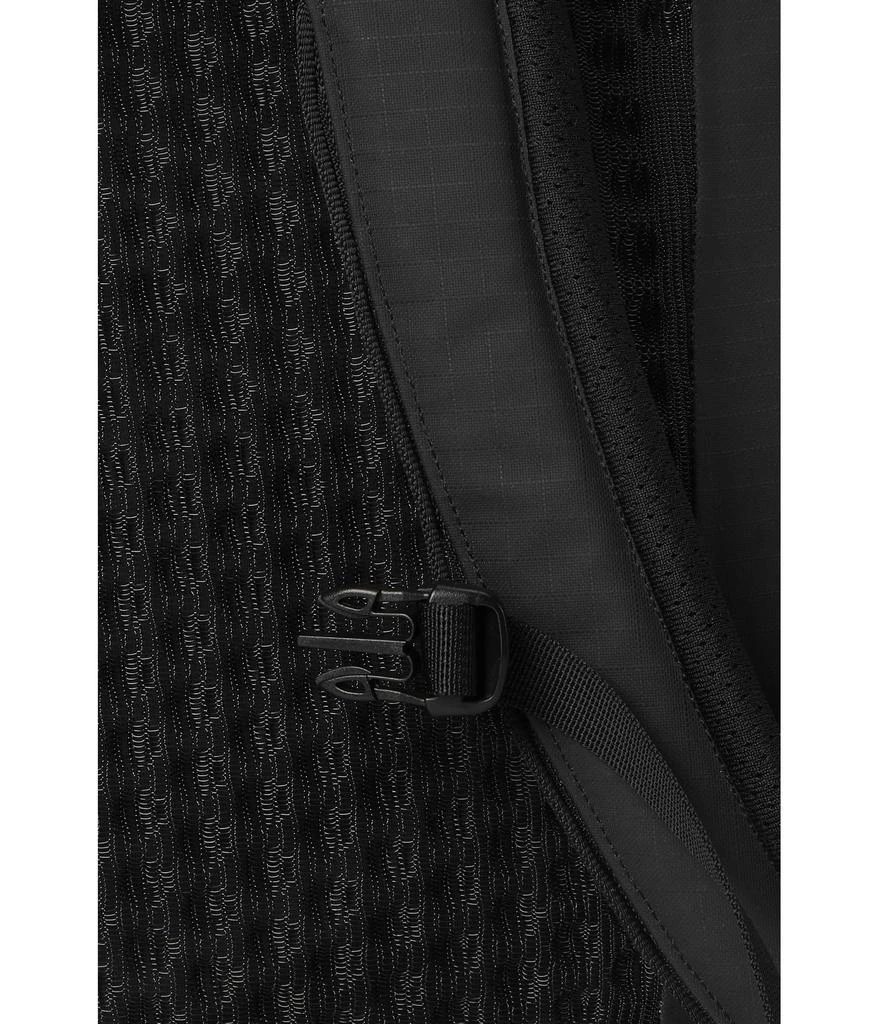 商品Arc'teryx|始祖鸟 16L 户外背包,价格¥1674,第4张图片详细描述