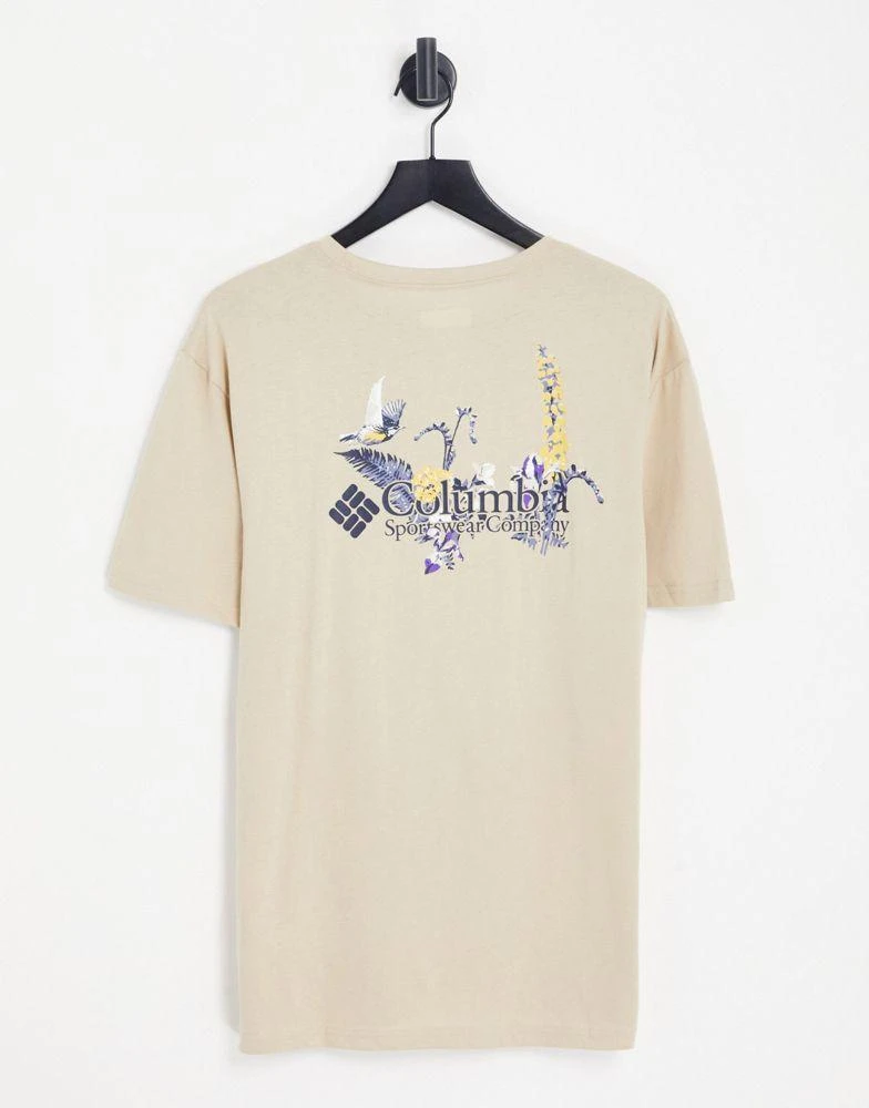 商品Columbia|Columbia Path Lake back print t-shirt in khaki Exclusive at ASOS,价格¥265,第1张图片