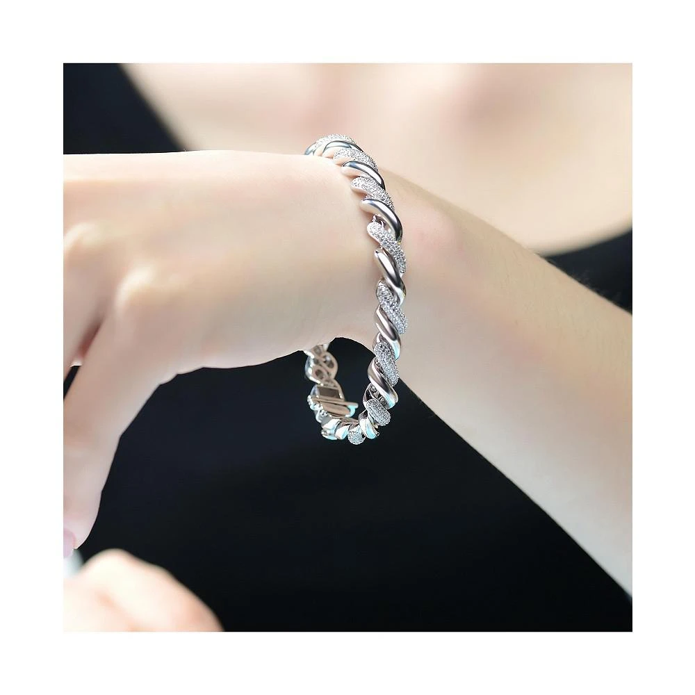 商品Genevive|Sterling Silver White Gold Plated Clear Round Cubic Zirconia Wavy Twisted Bracelet,价格¥1518,第2张图片详细描述