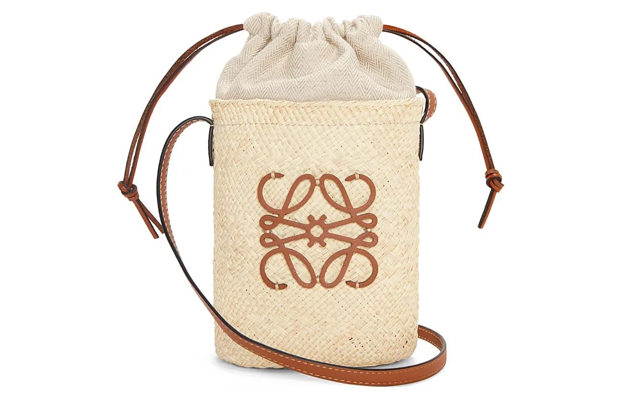 商品[国内直发] Loewe|罗意威 品牌Logo抽绳开合 伊拉卡 棕榈叶牛皮 单肩包斜挎包 常规 女款 自然色/棕褐色,价格¥4935,第1张图片