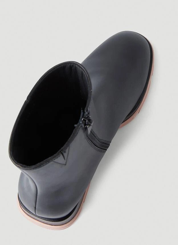 商品Alexander McQueen|Slim Tread Ankle Boots in Black,价格¥5007,第5张图片详细描述