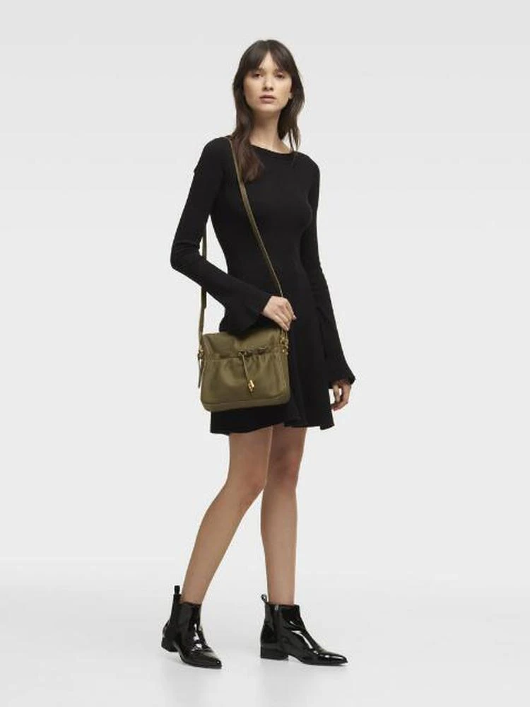 商品DKNY|Ruched Leather Small Crossbody,价格¥979,第2张图片详细描述