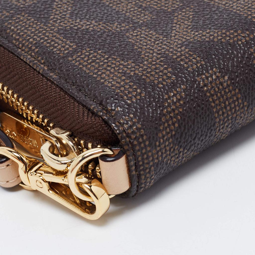 Michael Kors Brown Signature Coated Canvas Wristlet Zip Around Wallet商品第9张图片规格展示