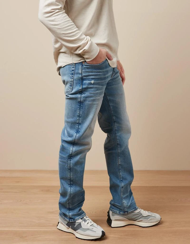 商品AE|AE AirFlex+ Distressed Relaxed Straight Jean,价格¥229,第5张图片详细描述