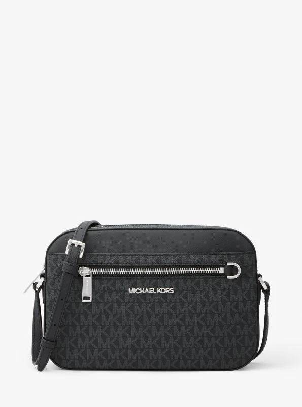 Jet Set Large Logo Crossbody Bag 商品