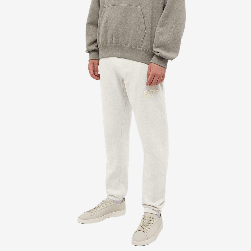 Fear of God ESSENTIALS 1977 Logo Sweat Pant - Light Oatmeal商品第2张图片规格展示