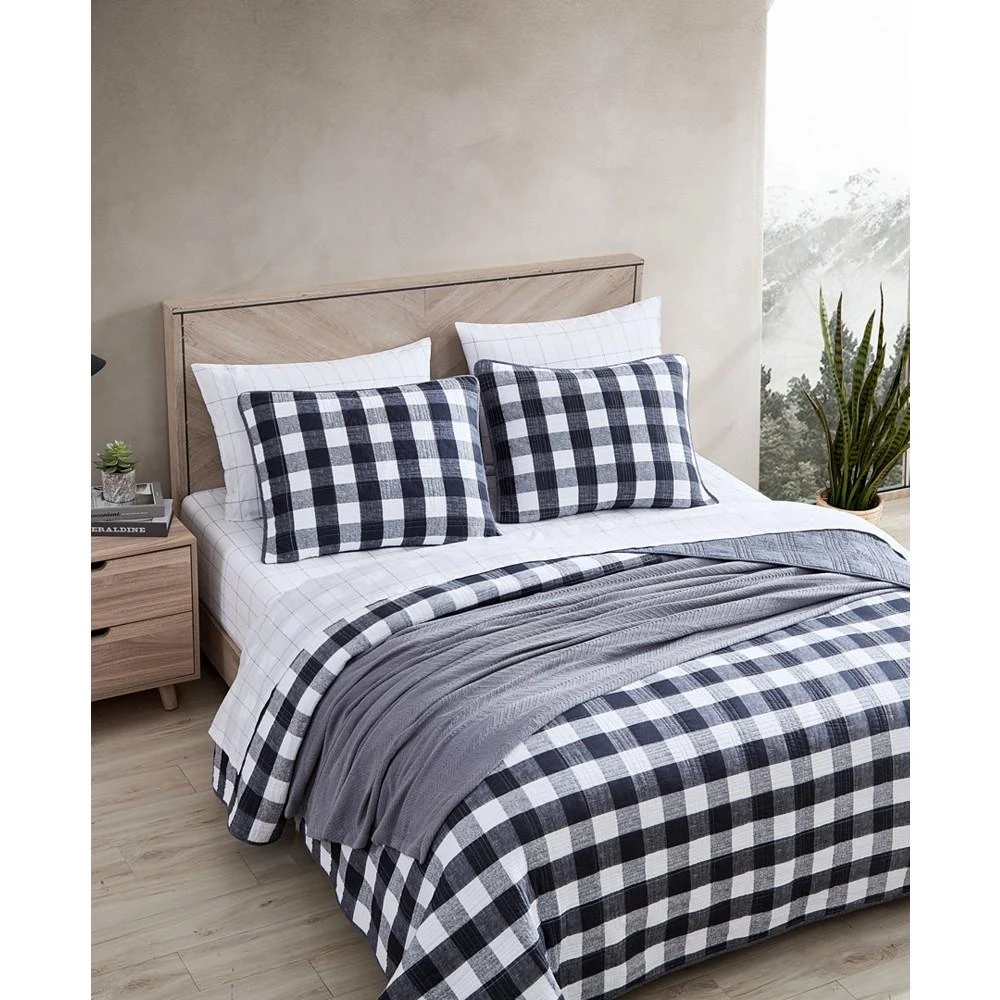商品Eddie Bauer|CLOSEOUT! Lakehouse 3 Piece Plaid Quilt Set,价格¥812,第3张图片详细描述