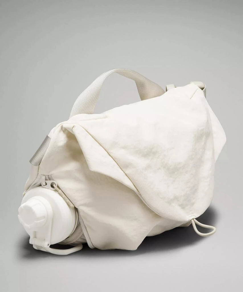 Curved Crossbody Bag 3L 商品
