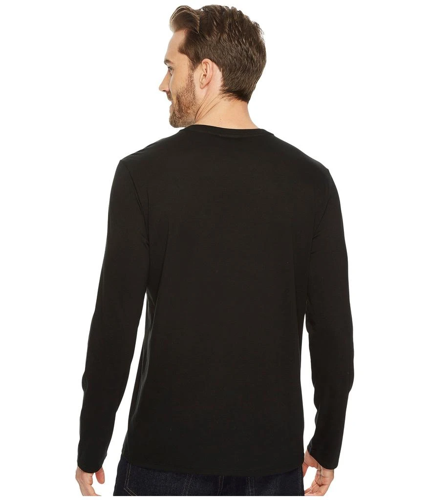 商品Lacoste|Long Sleeve Pima Jersey V-Neck T-Shirt,价格¥302,第3张图片详细描述