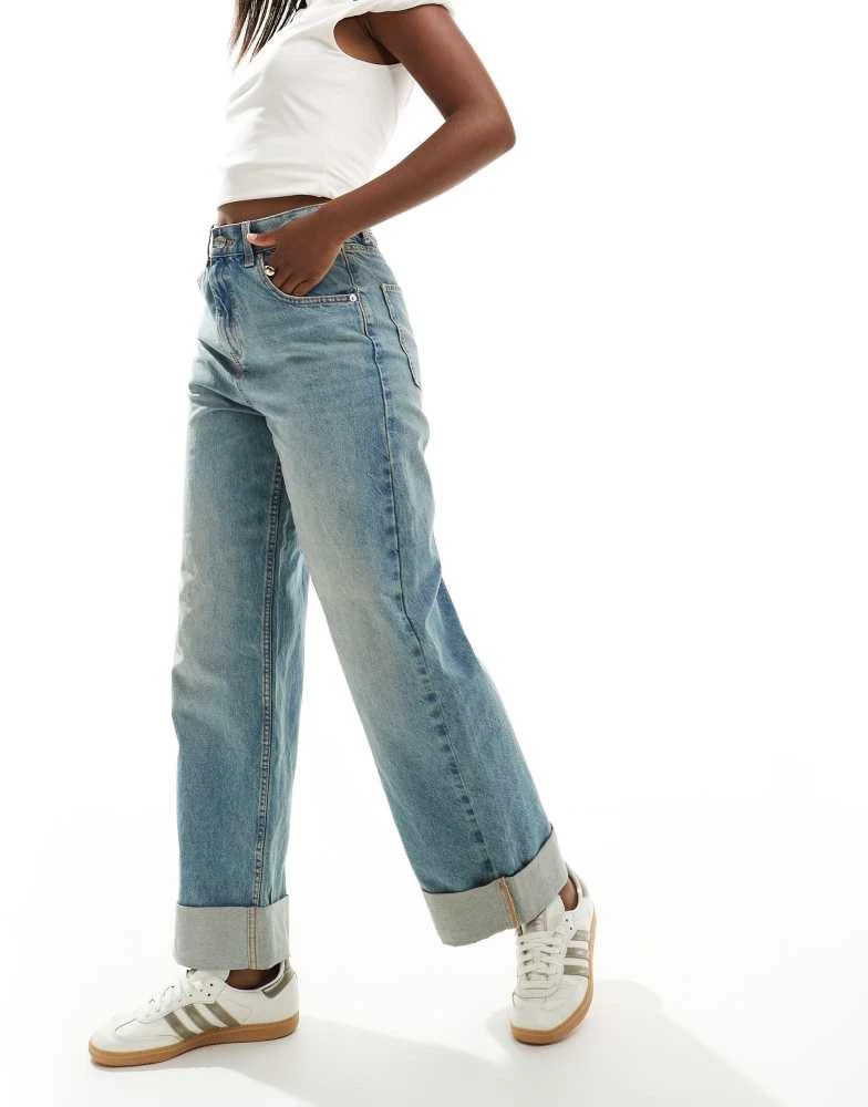 商品ASOS|ASOS DESIGN loose jeans with deep turn up cuff in pale wash,价格¥335,第2张图片详细描述