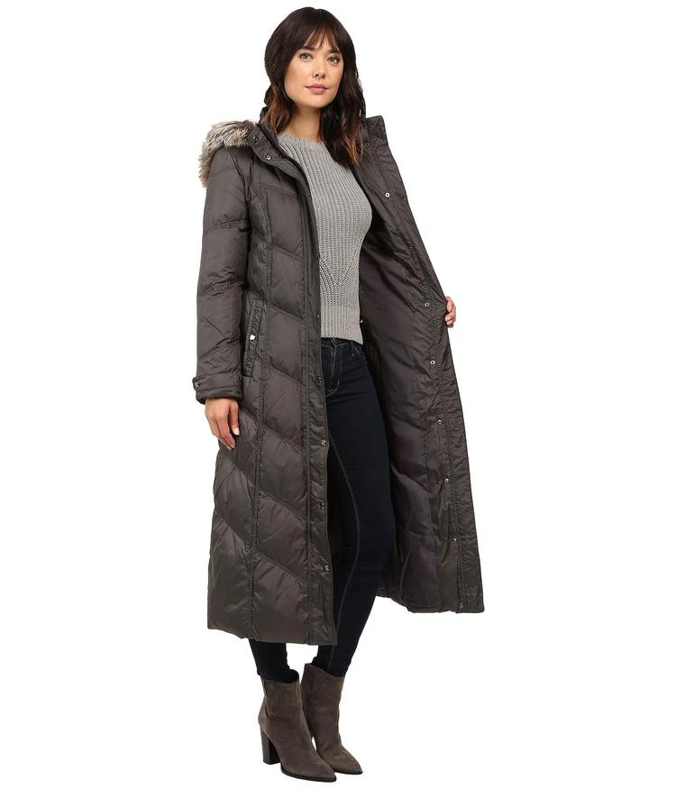 Chevron Quilted Maxi Coat with Fur Hood 商品