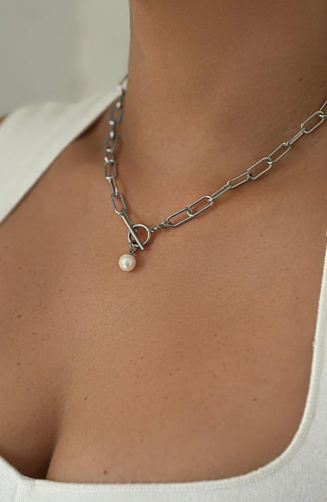 8mm Imitation Pearl Charm Toggle Necklace 商品