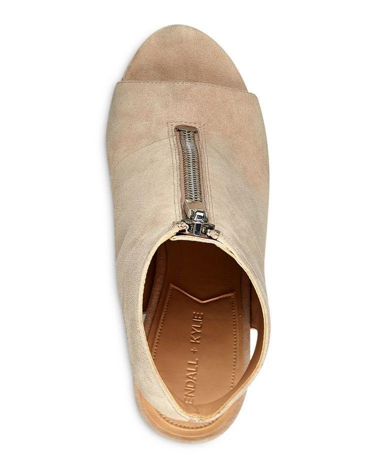 商品KENDALL and KYLIE|Women's Elaine Zip Front Block Heel Sandals,价格¥581,第3张图片详细描述