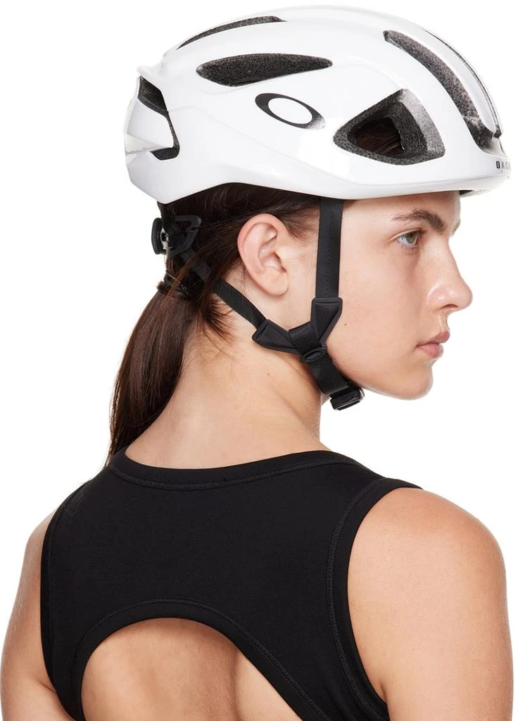 商品Oakley|White ARO3 MIPS Cycling Helmet,价格¥448,第3张图片详细描述