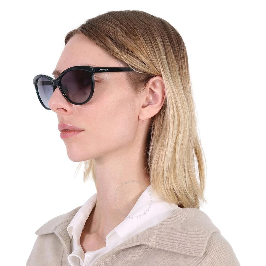 商品Calvin Klein|Blue Gradient Cat Eye Ladies Sunglasses CK19534S 430 58,价格¥131,第2张图片详细描述