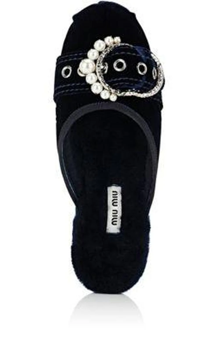 商品Miu Miu|Embellished-Buckle Velvet Slippers,价格¥2372,第4张图片详细描述