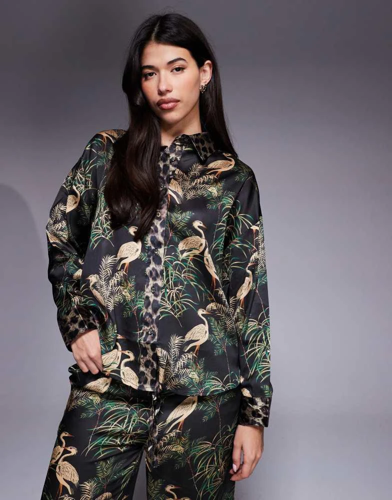 商品River Island|River Island satin bird print pyjama set in black,价格¥428,第2张图片详细描述